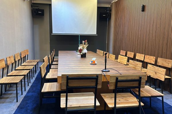 A0917EF7-19D0-4AB0-96BB-AA3D9D351025